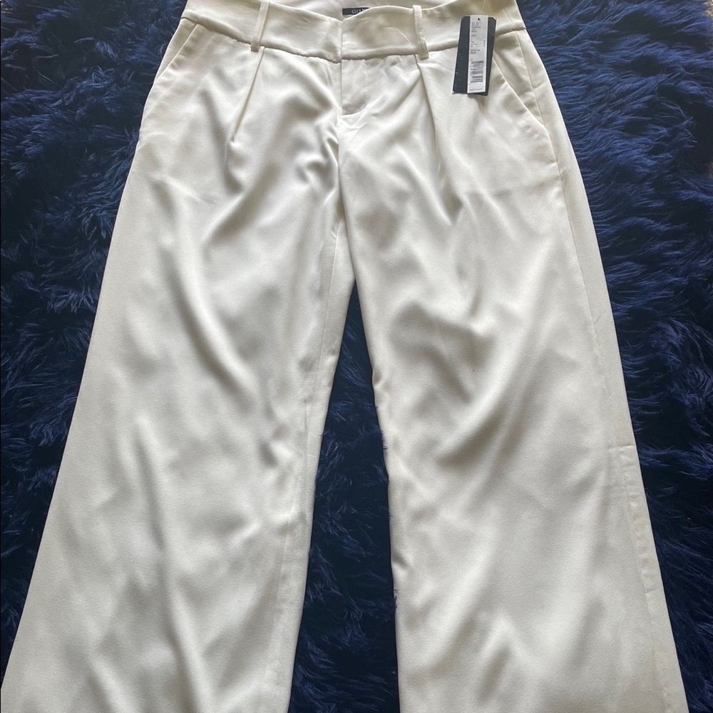White wide leg  Gianni Bini pants